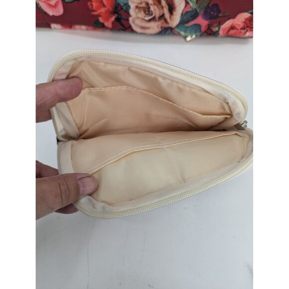 Canvas Life Pink Floral Laptop Case Messenger Bag with Wide Shoulder Strap - Picture 8 of 11